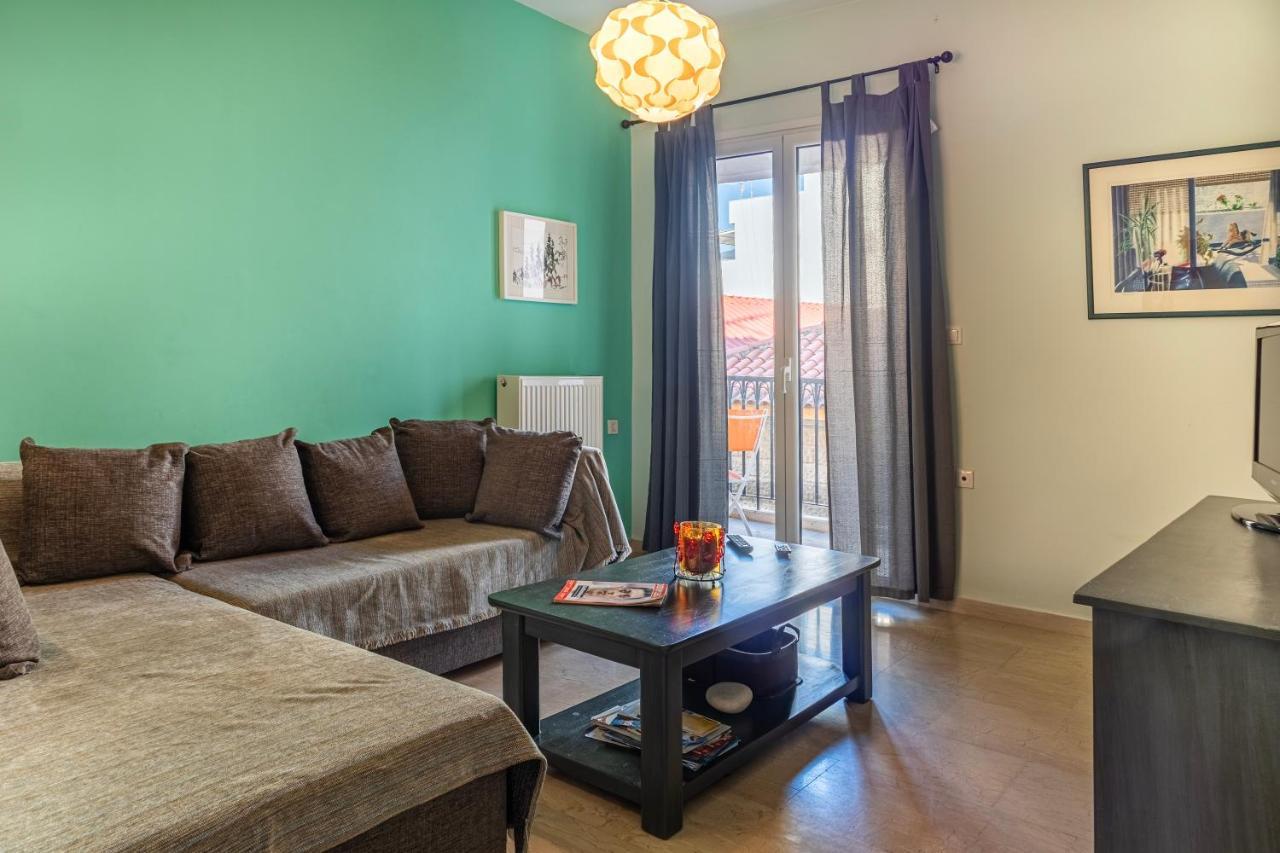Apartamento Erika'S Oasis - Stylish Gem Inthe Heart Of History Kalamata Exterior foto
