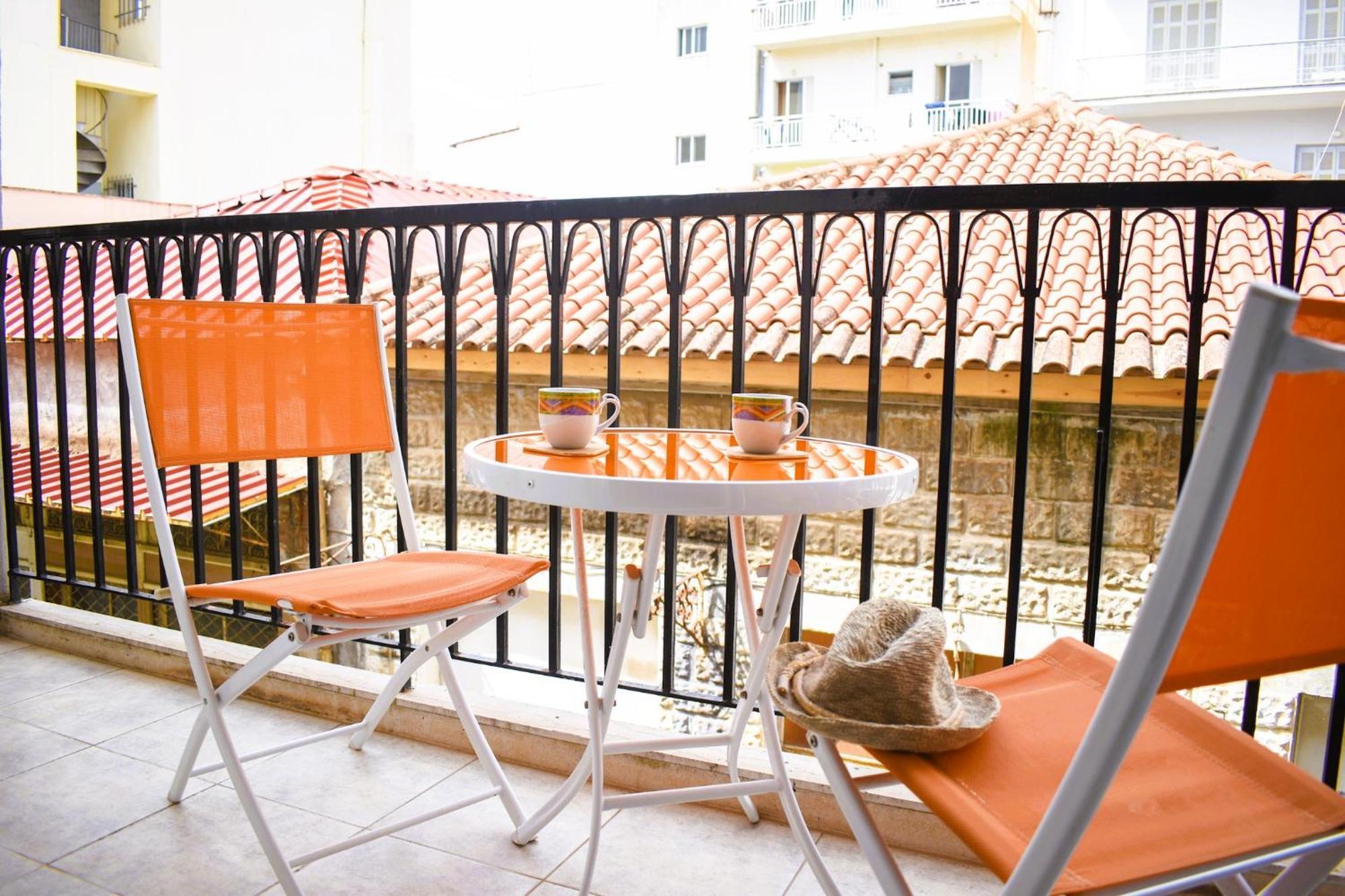 Apartamento Erika'S Oasis - Stylish Gem Inthe Heart Of History Kalamata Exterior foto